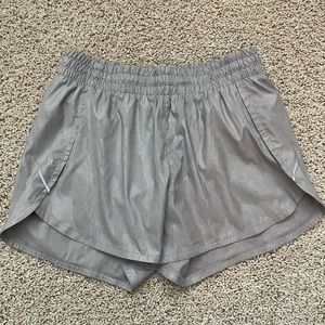 Athleta hustle short 4 inch inseam